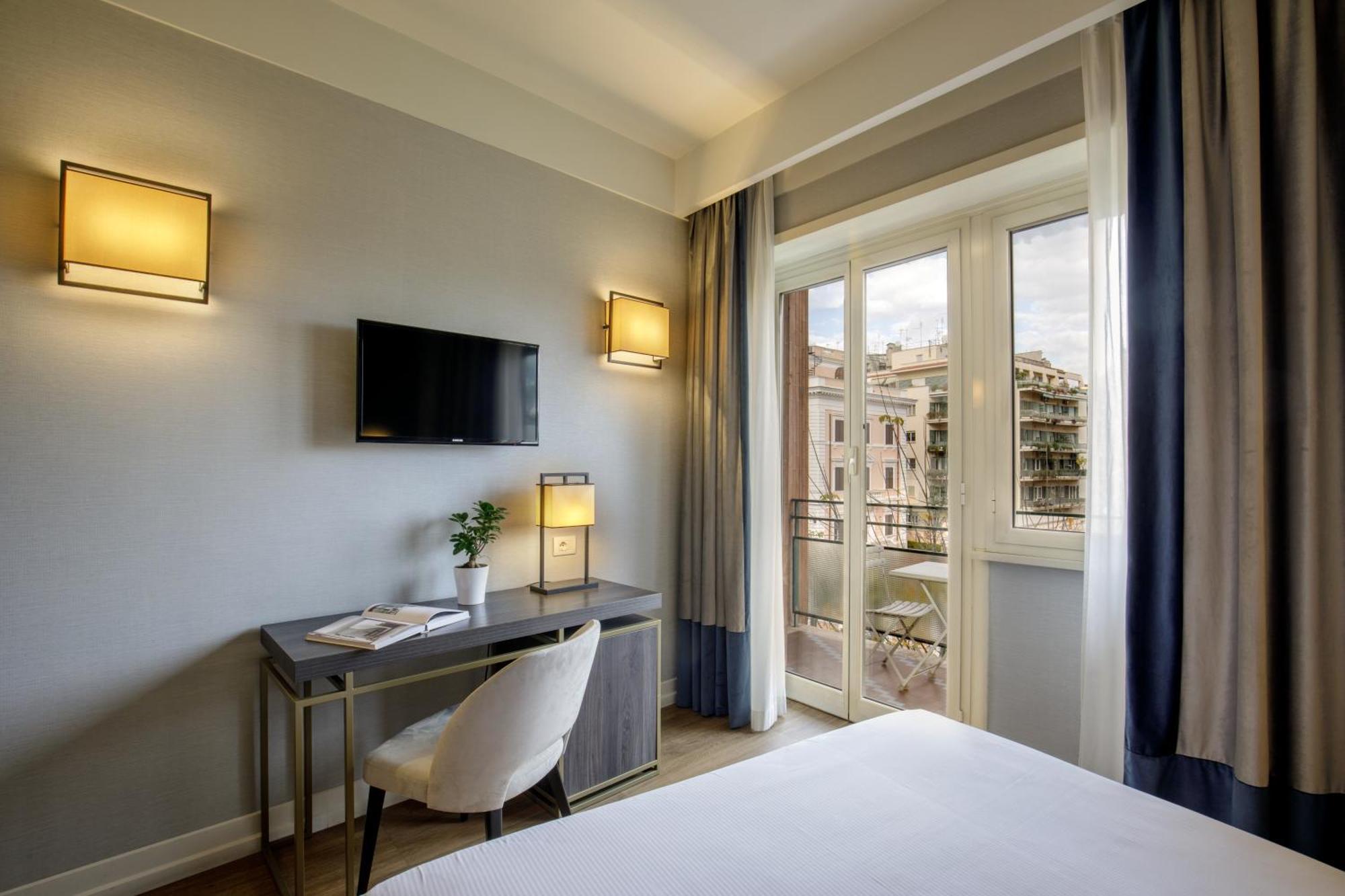 Hotel Santa Costanza By Omnia Hotels Рим Экстерьер фото
