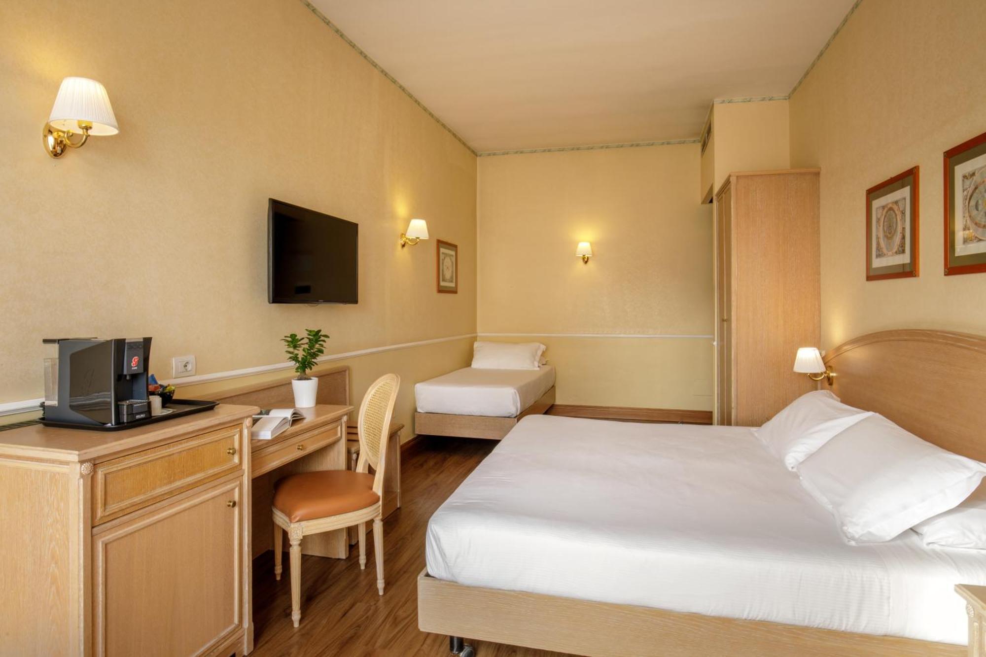Hotel Santa Costanza By Omnia Hotels Рим Экстерьер фото