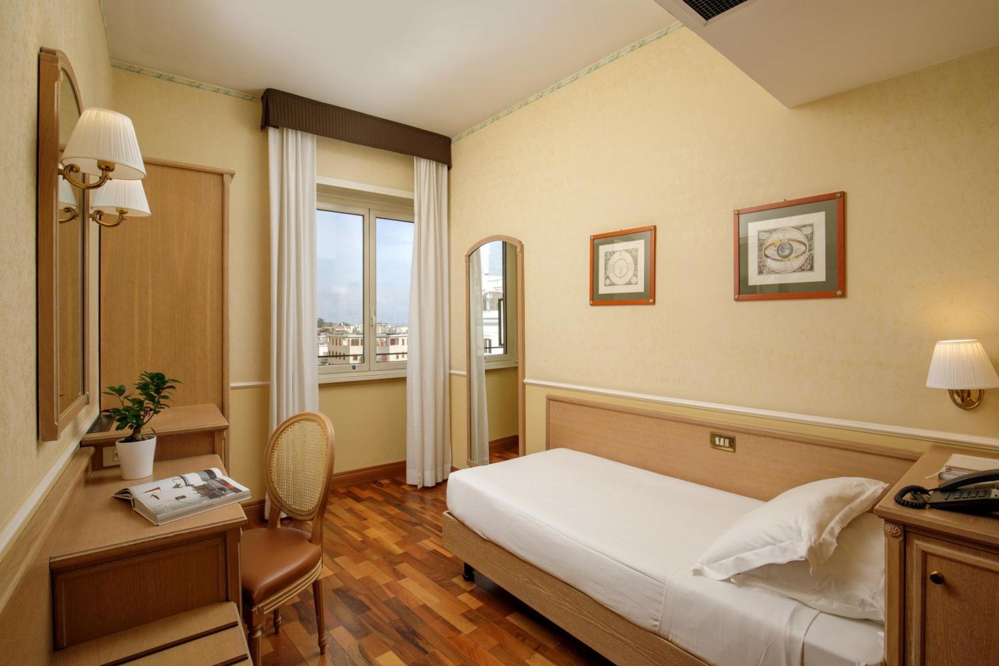 Hotel Santa Costanza By Omnia Hotels Рим Экстерьер фото