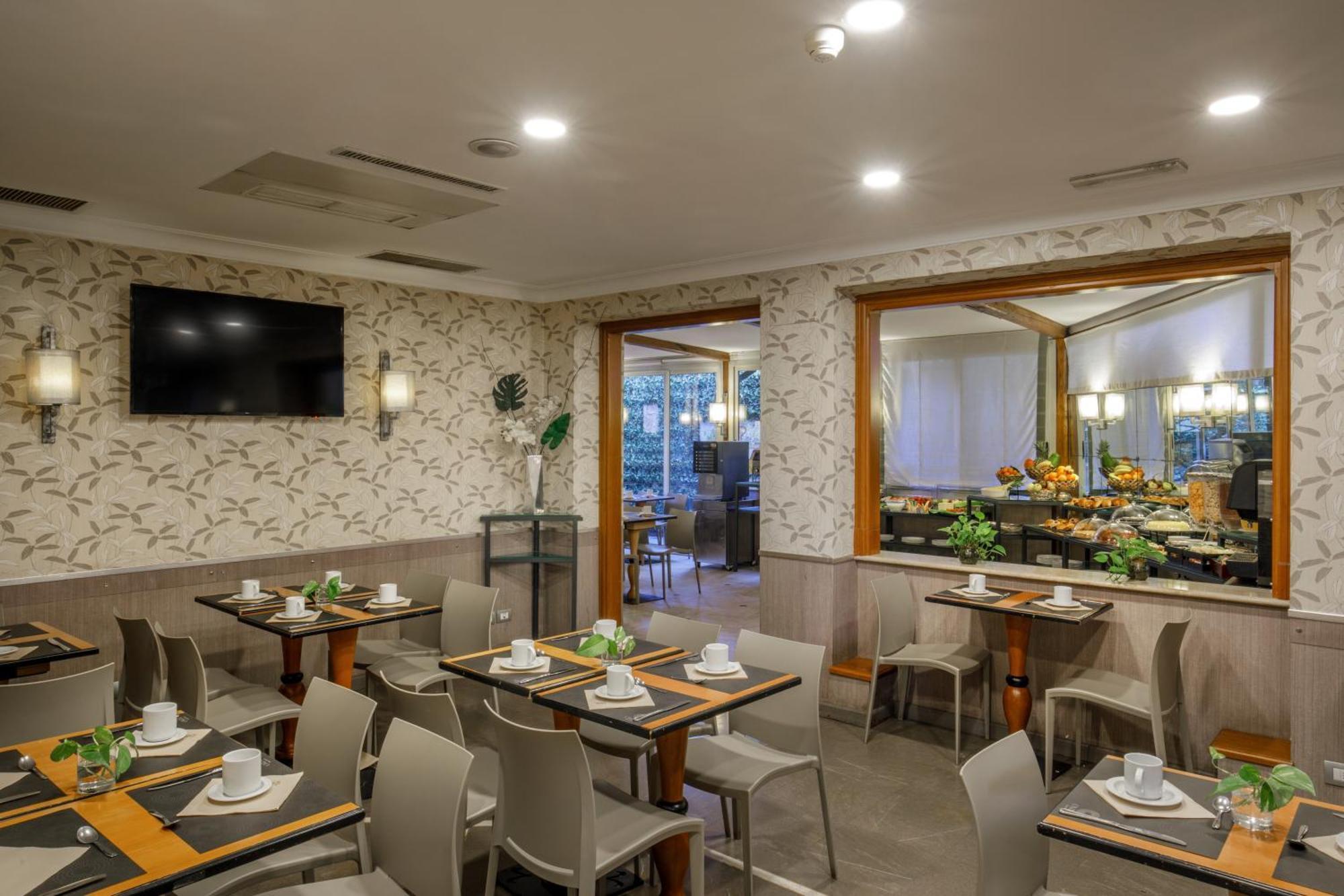 Hotel Santa Costanza By Omnia Hotels Рим Экстерьер фото