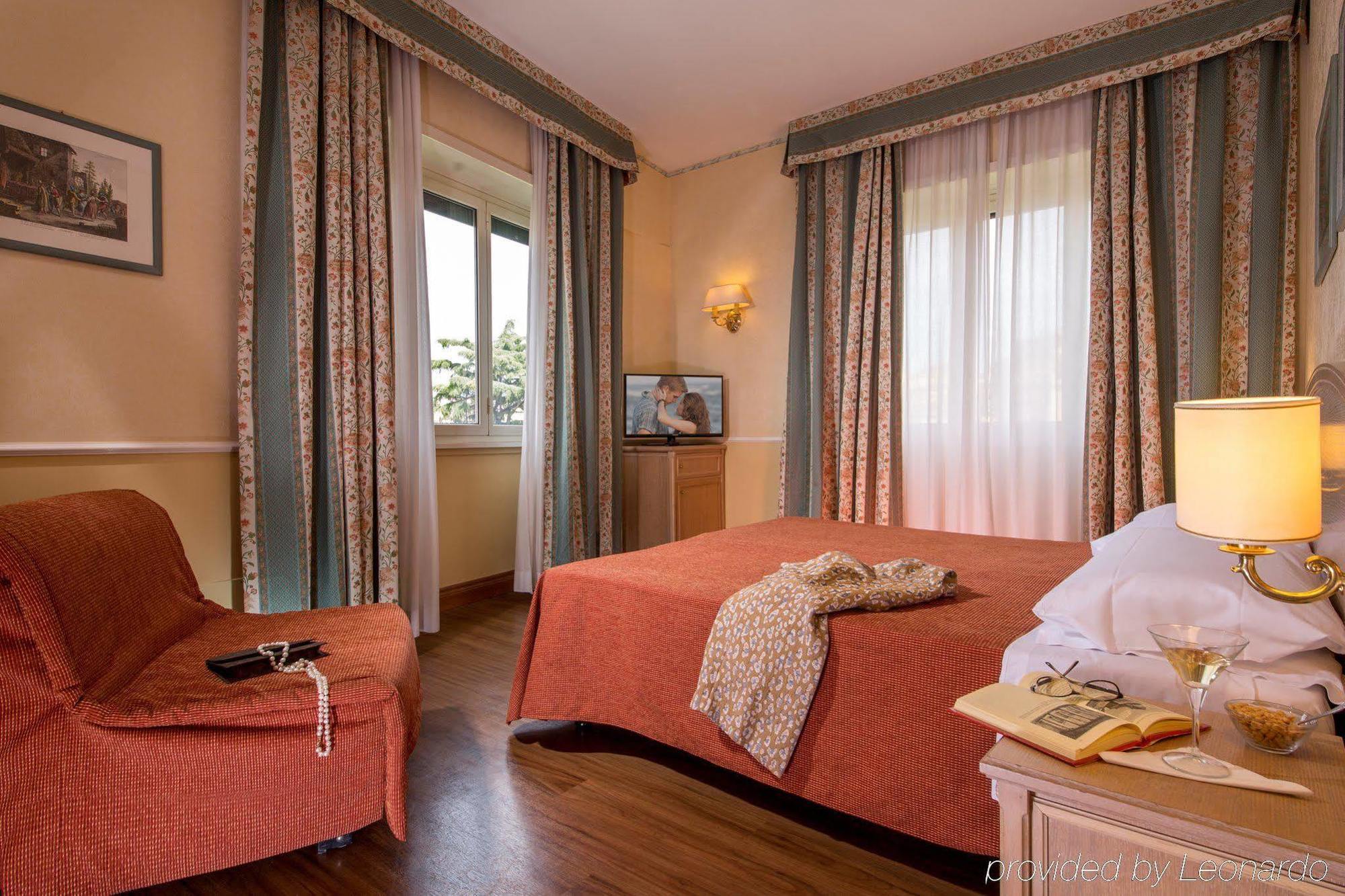 Hotel Santa Costanza By Omnia Hotels Рим Экстерьер фото